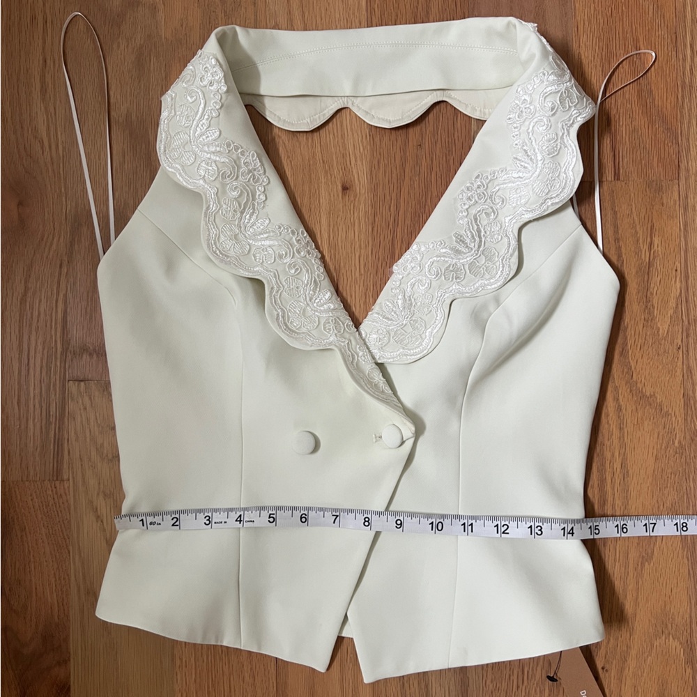 NWT - reformation - primrose vest in cream - size 6 - Picture 6 of 7